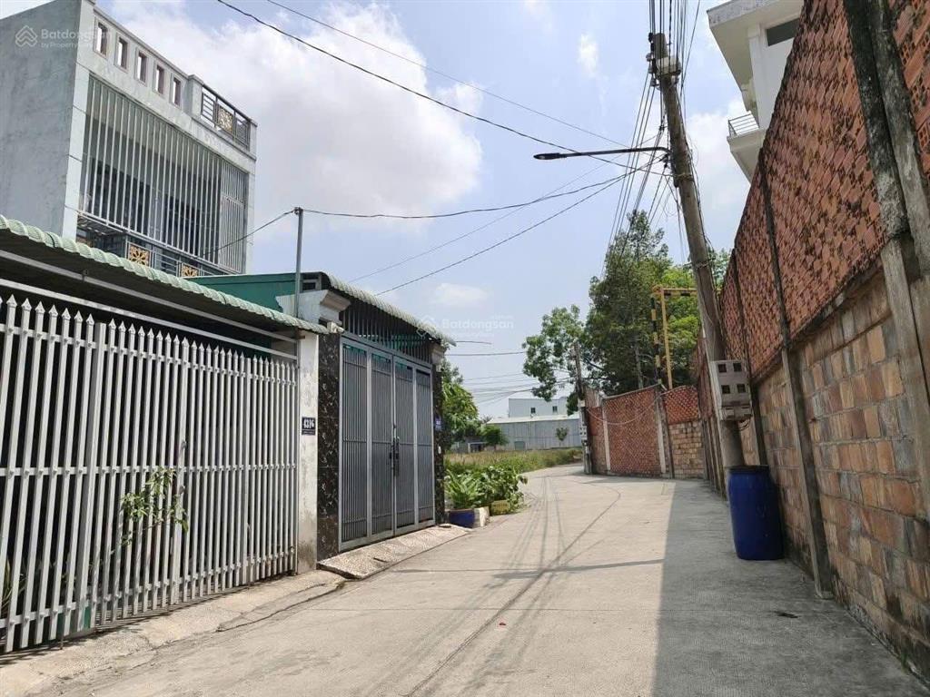 Bán lô đất full thổ cư 100% ngay nguyễn thị lắng xã tân phú trung 90m2 800tr sổ hồng riêng