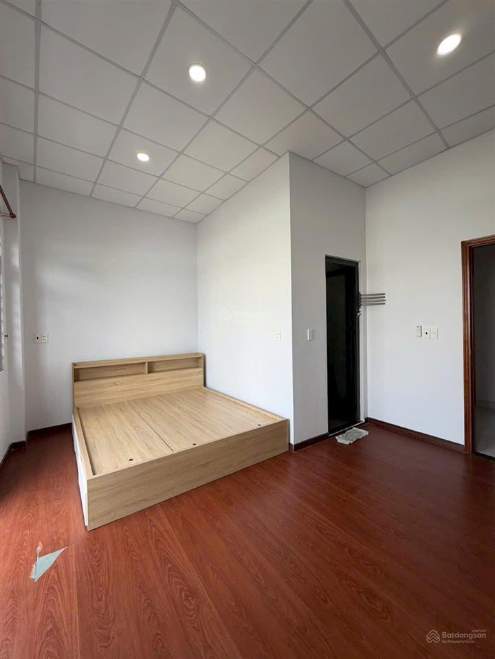 Cần tiền bán gấp căn nhà đường suối lội củ chi 100m2 sổ hồng riêng 1,4tỷ