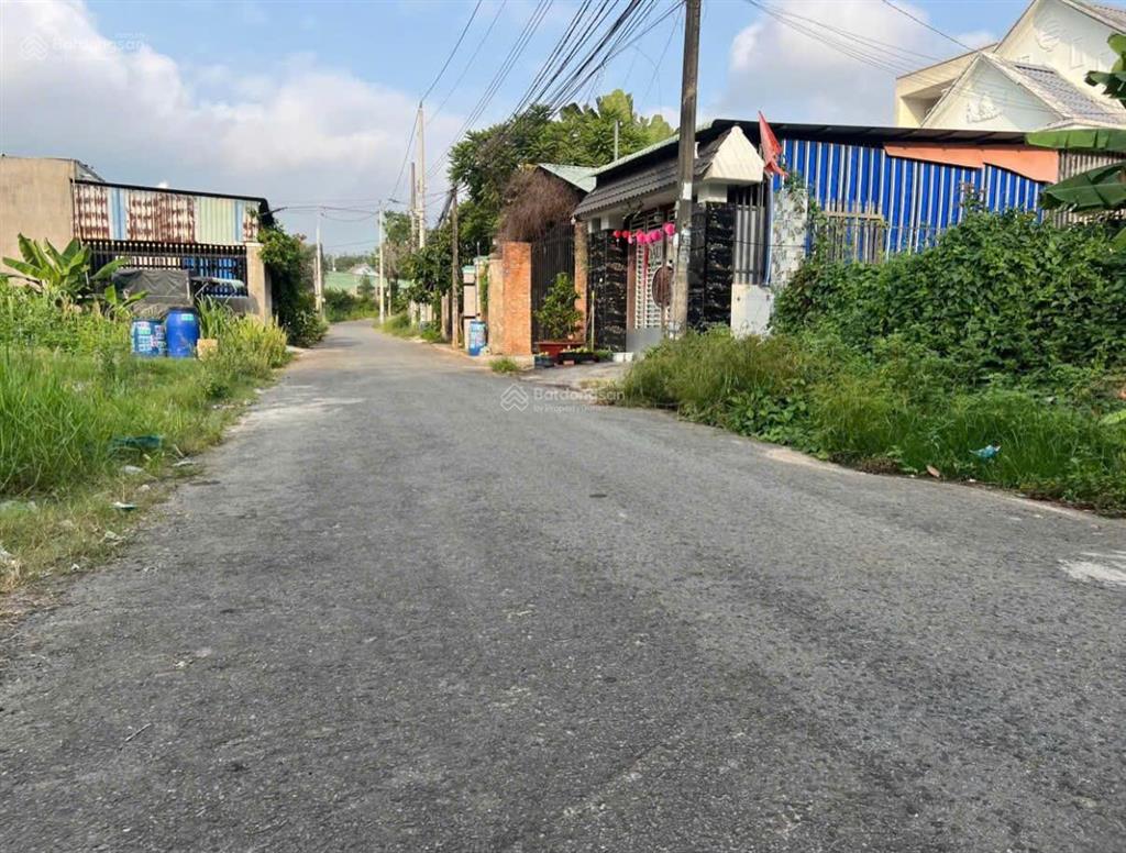Còn duy nhất 1 lô đất nằm cách cổng chào tây ninh 3km 90m2 800tr full thổ shr