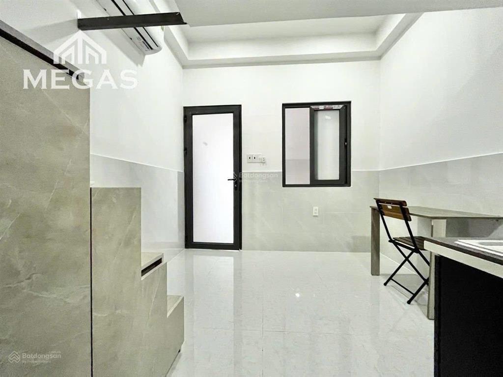 Duplex mới 100% ngay trịnh đình thảo full nội thất