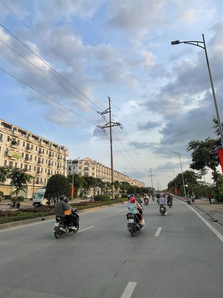 Bán nhà xa la  mậu lương,hà đông. 4 tầng 42m2, 8,5 tỷ  hàng hiếm uy tín