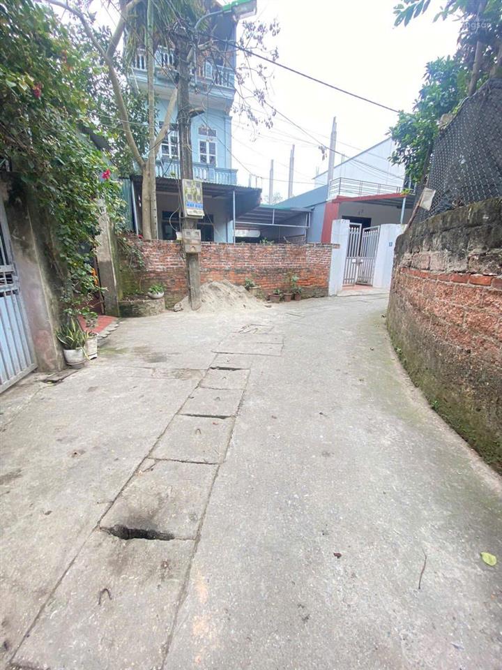 Cc bán gấp lô đất 3 mặt thoáng, 2.35 tỷ, sẵn sổ tại đồng mai, hà đông, gần cụm cn thanh oai ql21b