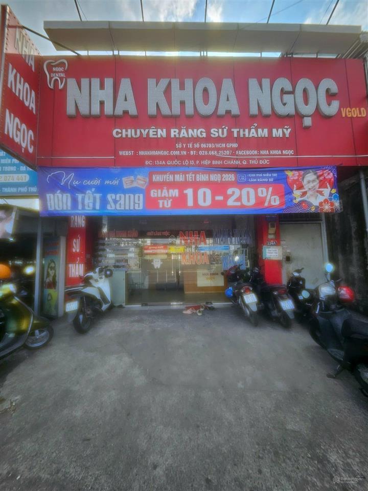 Bán nhà mặt tiền quốc lộ 13 ngay kế vòng xoay bình triệu, kế đại học luật, chợ bình triệu