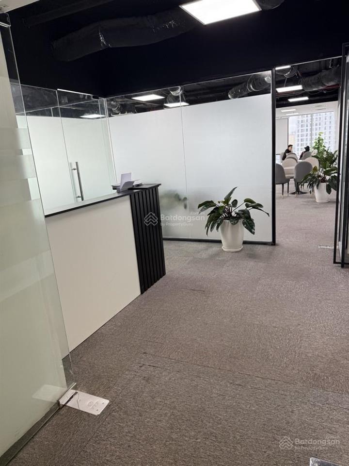 Bán sàn văn phòng mipec tây sơn  sổ đỏ 1473m2 đang cho thuê 450 tr/th chỉ 80 tỷ 0915 162 ***