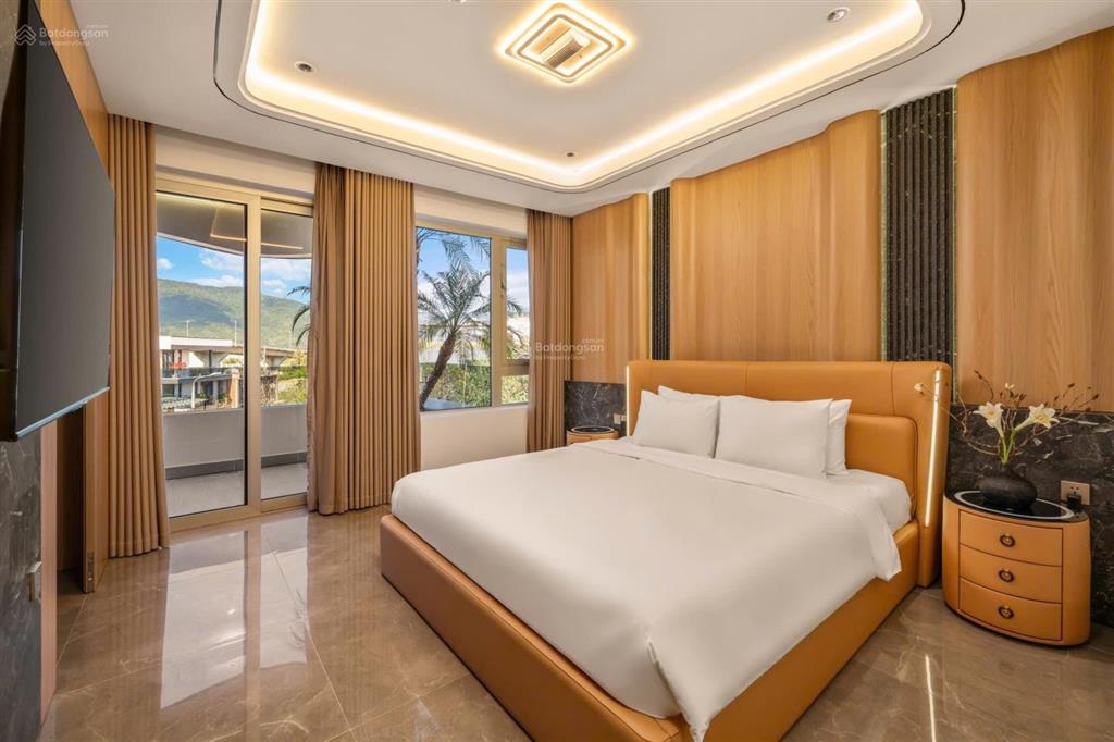 Biệt thự 6 phòng ngủ cao cấp, view pháo hoa cực đẹp full nội thất sang trọng luxury