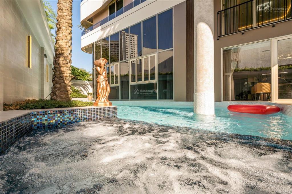 Biệt thự 6 phòng ngủ cao cấp, view pháo hoa cực đẹp full nội thất sang trọng luxury