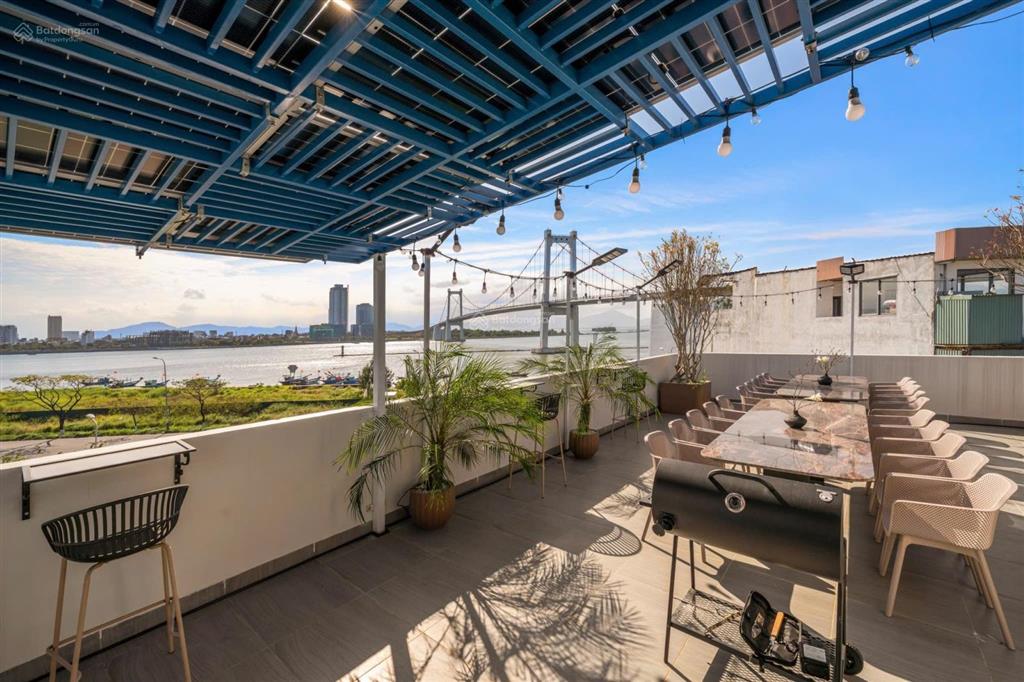 Biệt thự 6 phòng ngủ cao cấp, view pháo hoa cực đẹp full nội thất sang trọng luxury
