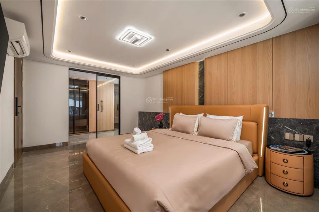 Biệt thự 6 phòng ngủ cao cấp, view pháo hoa cực đẹp full nội thất sang trọng luxury