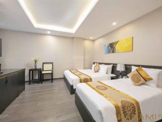 Khách sạn biển 8 tầng 45 phòng nằm sát biển, vị trí cực đẹp, cần cho thuê nhanh