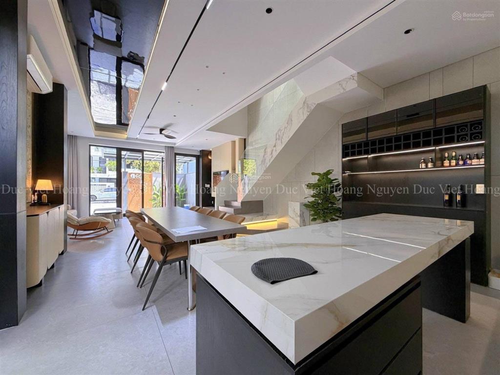 Villa cao cấp gần sông hàn  khách nga thuê 90tr/tháng  giá 22 tỷ
