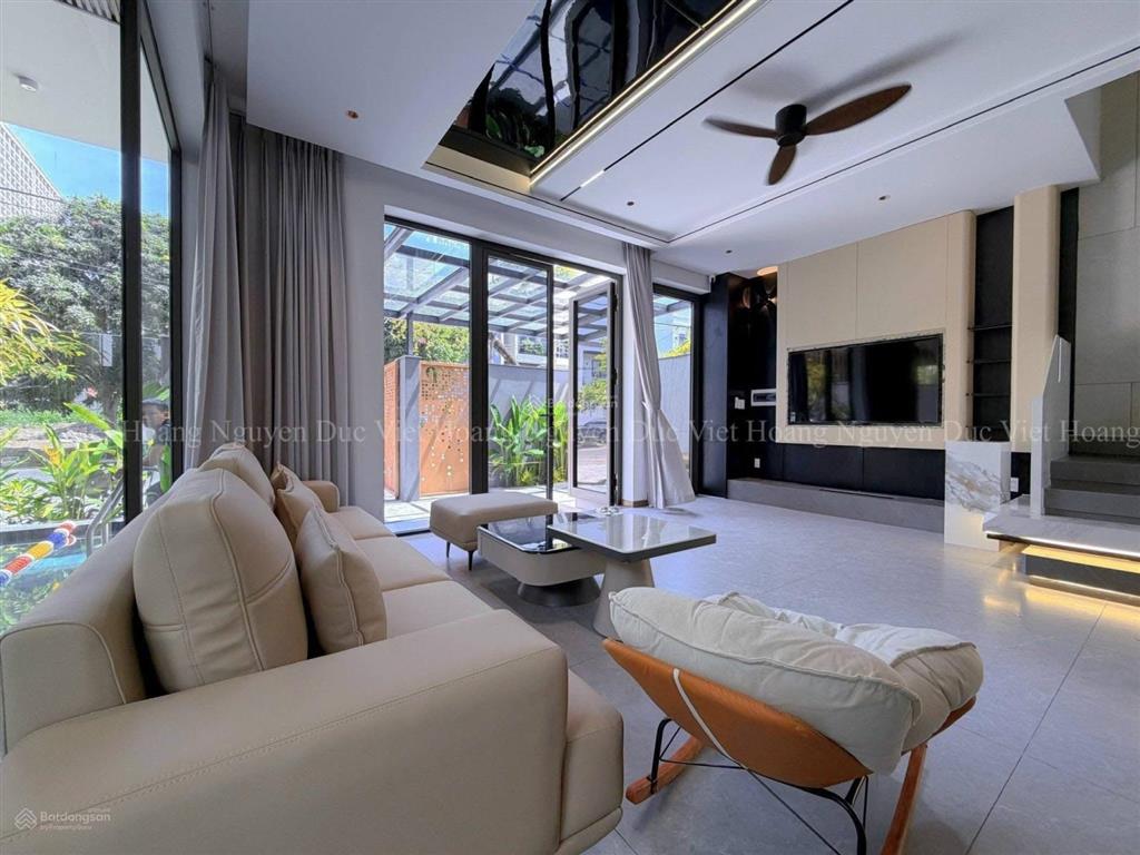 Villa cao cấp gần sông hàn  khách nga thuê 90tr/tháng  giá 22 tỷ