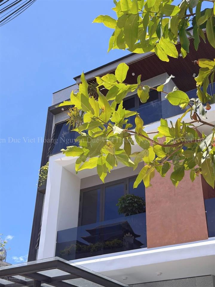 Villa cao cấp gần sông hàn  khách nga thuê 90tr/tháng  giá 22 tỷ