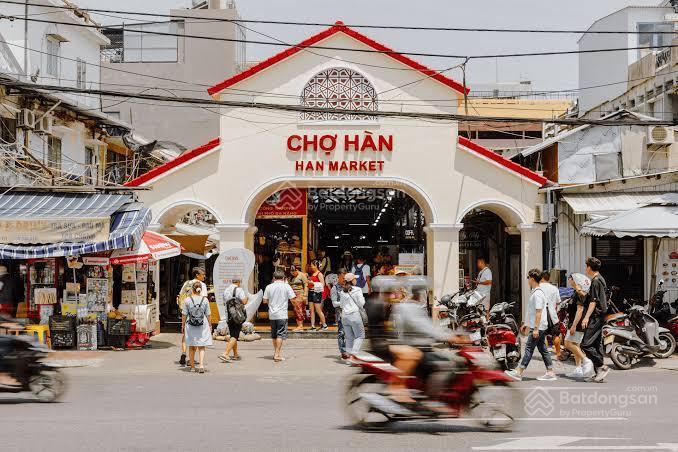 Nhà 5 tầng mt trần phú đối diện cổng chợ hàn cho thuê, vị trí tốt chợ hàn
