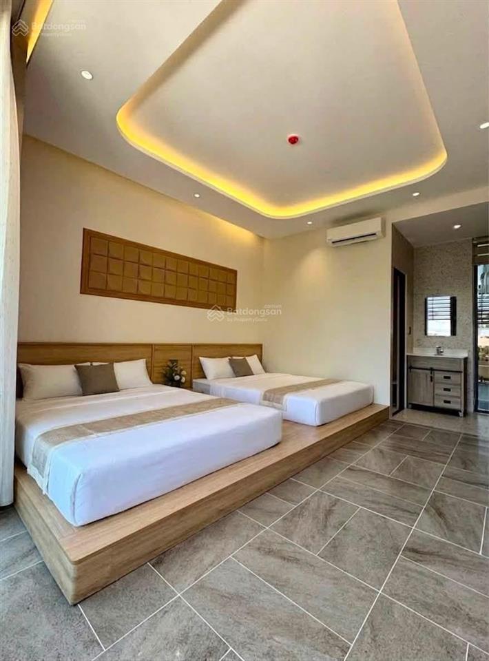 Villa 6 phòng full nội thất cao cấp, có hồ bơi cực đẹp