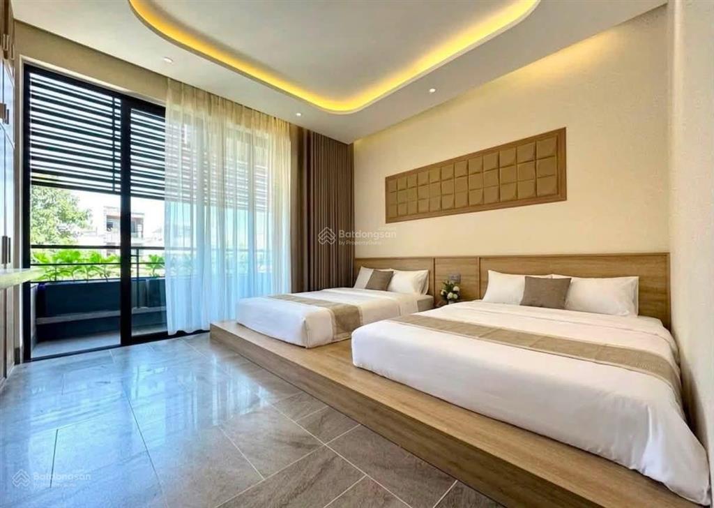 Villa 6 phòng full nội thất cao cấp, có hồ bơi cực đẹp
