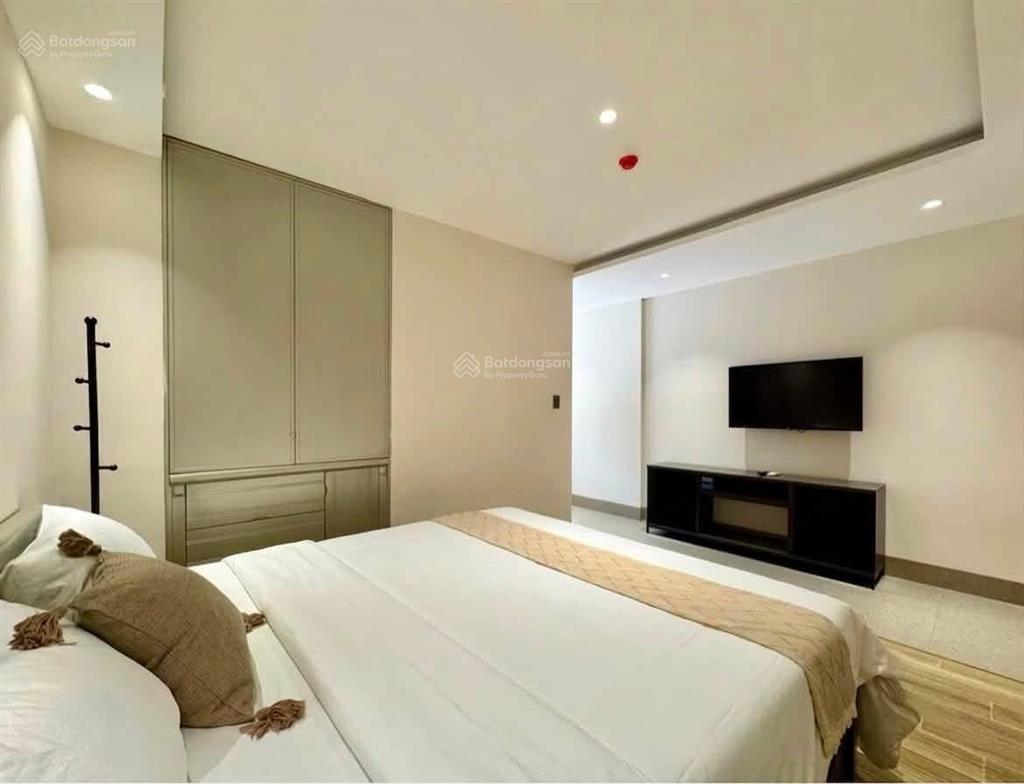 Villa 6 phòng full nội thất cao cấp, có hồ bơi cực đẹp