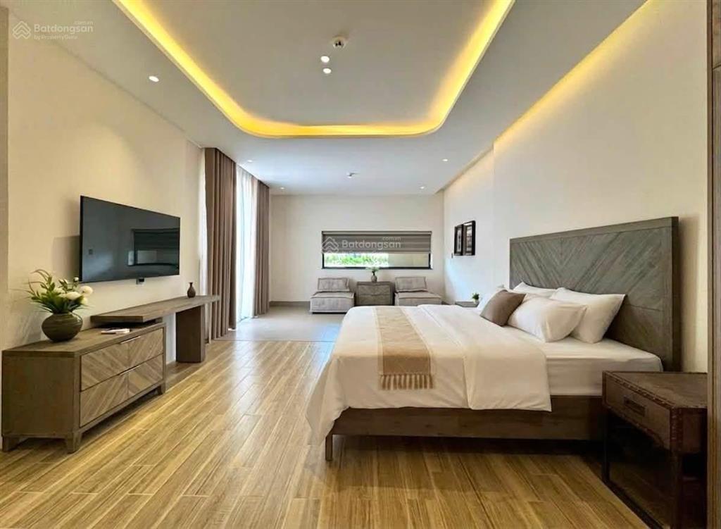 Villa 6 phòng full nội thất cao cấp, có hồ bơi cực đẹp