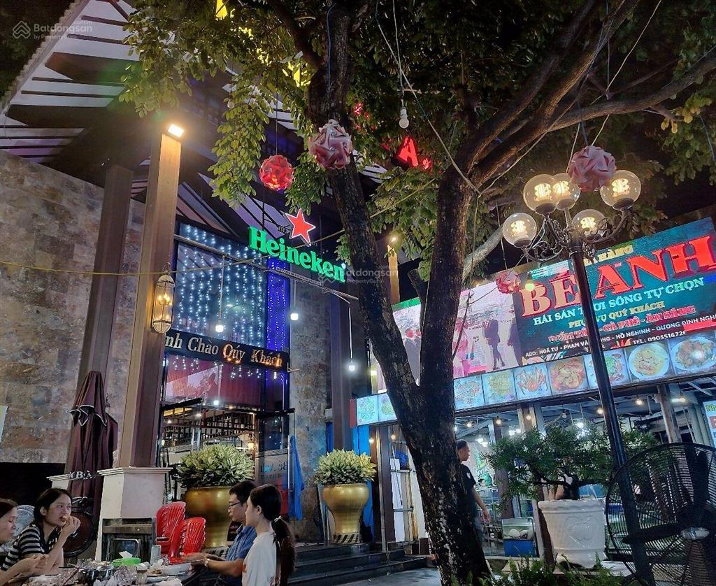 Nhà 3 tầng lô góc 2 mt hồ nghinh ngang 30m cực đẹp, vị trí đẹp đắc địa sát biển