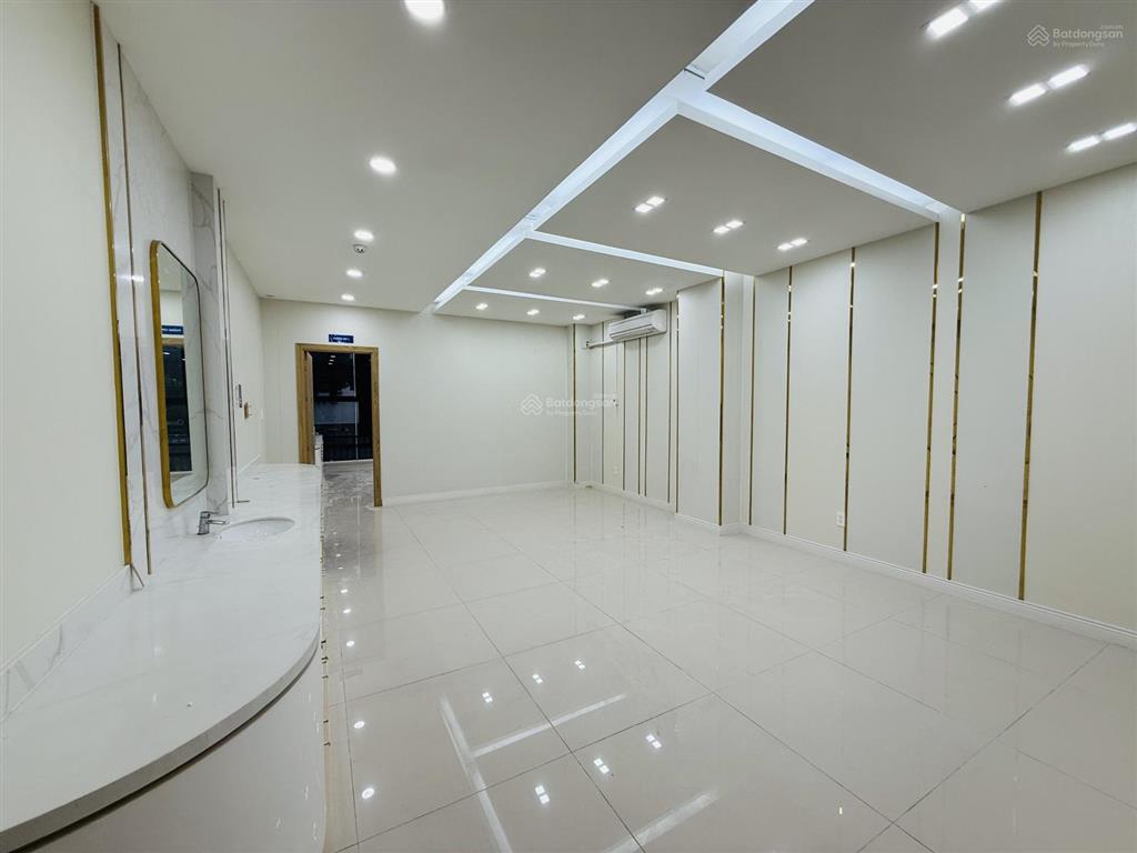 Nhà 6 tầng mới mt nguyễn văn linh gần cầu rồng, gồm 12 phòng, có thang máy, điều hoà, pccc