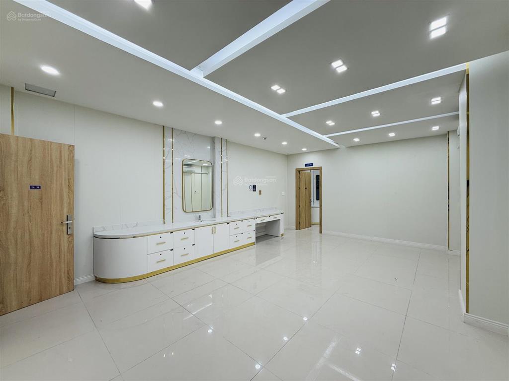 Nhà 6 tầng mới mt nguyễn văn linh gần cầu rồng, gồm 12 phòng, có thang máy, điều hoà, pccc