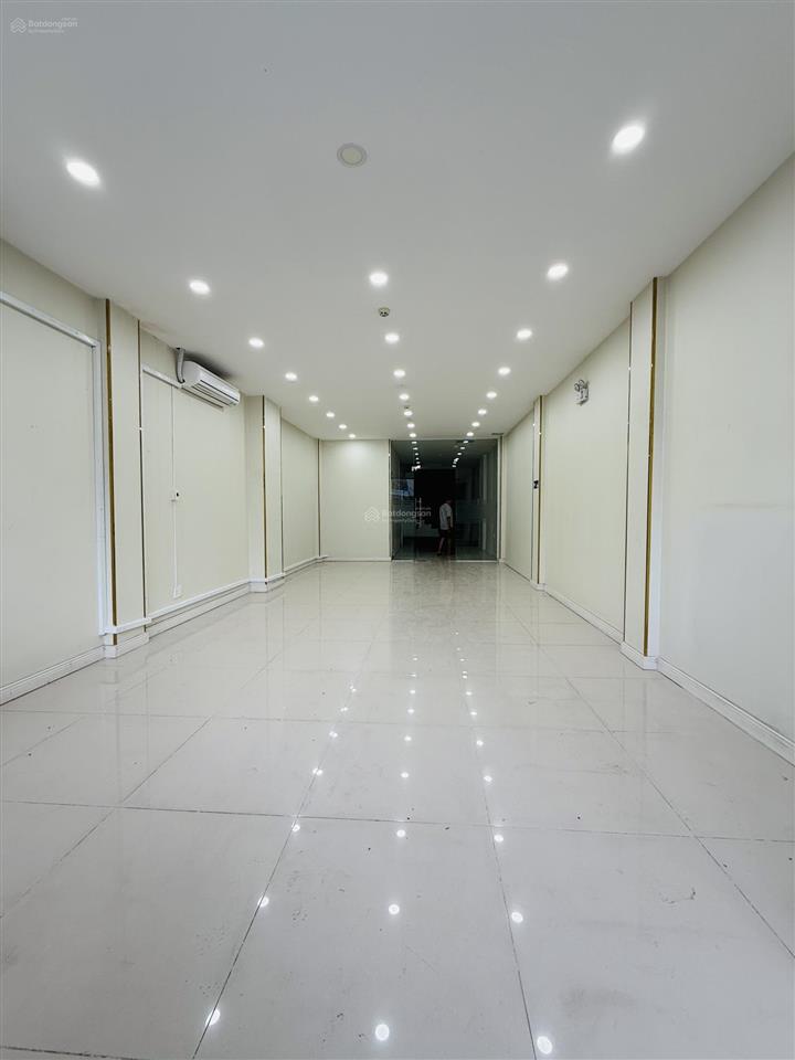 Nhà 6 tầng mới mt nguyễn văn linh gần cầu rồng, gồm 12 phòng, có thang máy, điều hoà, pccc