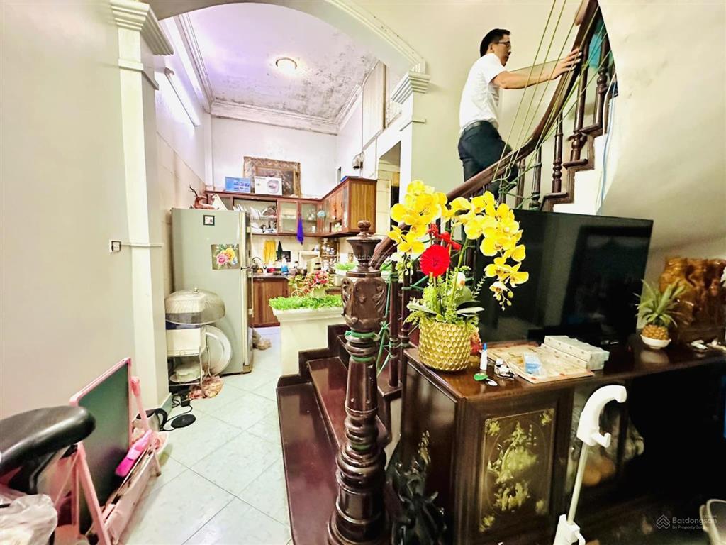 Bán nhà mặt phố chùa quỳnh, hai bà trưng, tiện kinh doanh 5 tầng 43m2 giá 19.9 tỷ  0983 320 ***