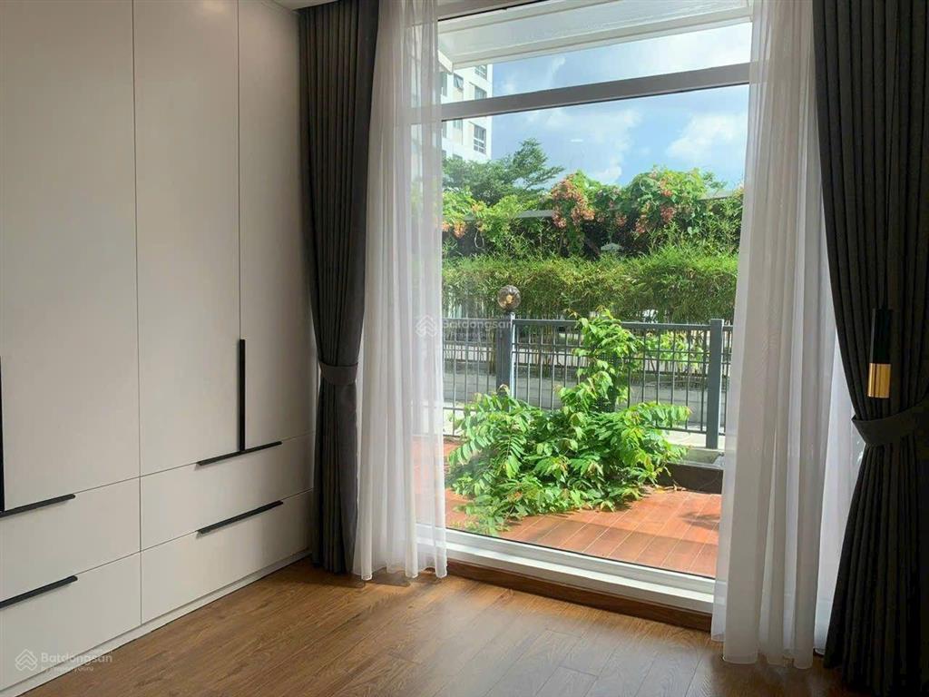 Bán sân vườn groundhouse happy valley 240m2. giá 23,8 tỷ. 
