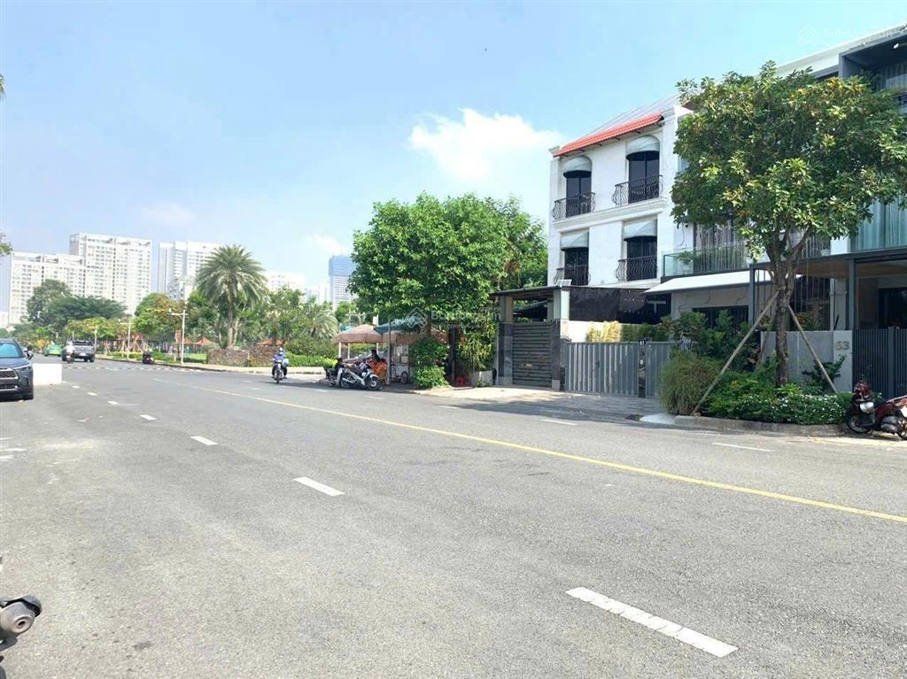 Bán biệt thự phú mỹ hưng  khu mỹ thái  view công viên lớn, 54 tỷ   0907 904 *** em loan
