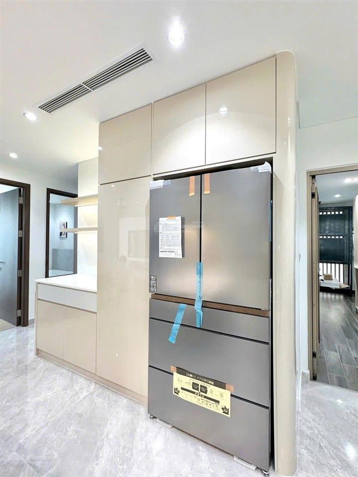 Bán midtown m8 the peak 3 phòng ngủ nội thất mới. 17,5 tỷ net.
 0907 904 *** em loan