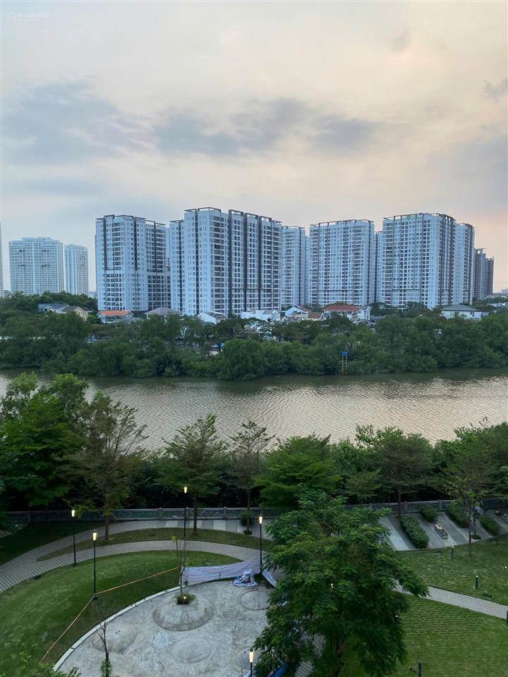 Bán căn hộ riverpark premier, view sông 15,5 tỷ.  em loan 0907 904 ***