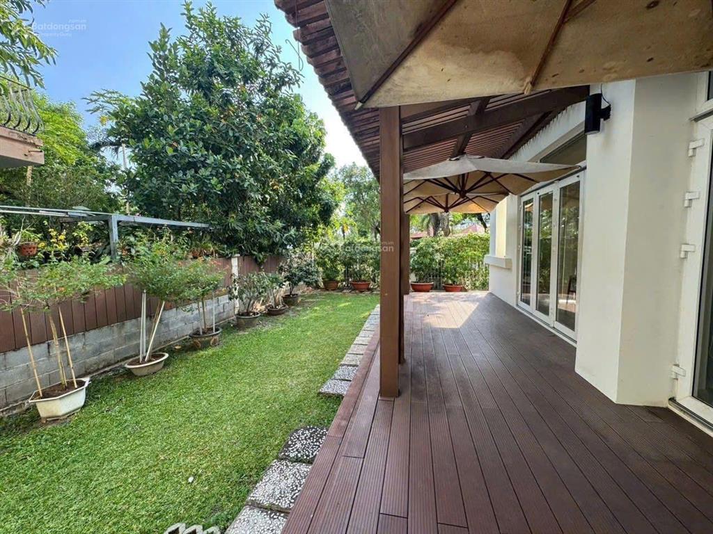 Bán biệt thự phú mỹ hưng đường lớn view công viên.  loan trương 0907 904 ***