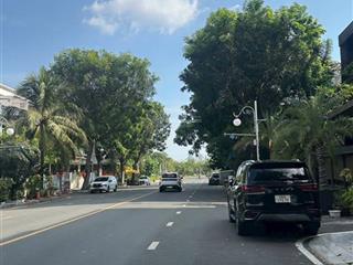 Bán biệt thự phú mỹ hưng đường lớn view công viên.  loan trương 0907 904 ***