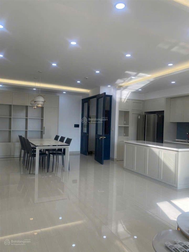Cho thuê căn hộ riverpark premier  phú mỹ hưng view sông ban công dài.  0907 904 ***