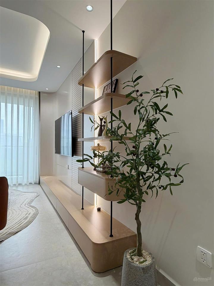 Bán căn hộ midtown 3 phòng ngủ, view sông, giá 17,3 tỷ.  0907 904 *** (zalo, viber)
