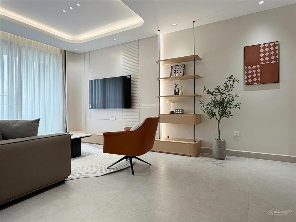 Bán căn hộ midtown 3 phòng ngủ, view sông, giá 17,3 tỷ.  0907 904 *** (zalo, viber)