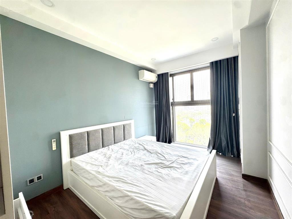 Bán midtown m5  phú mỹ hưng  căn góc view sông 135m2, giá 14,2 tỷ.  0907 904 ***