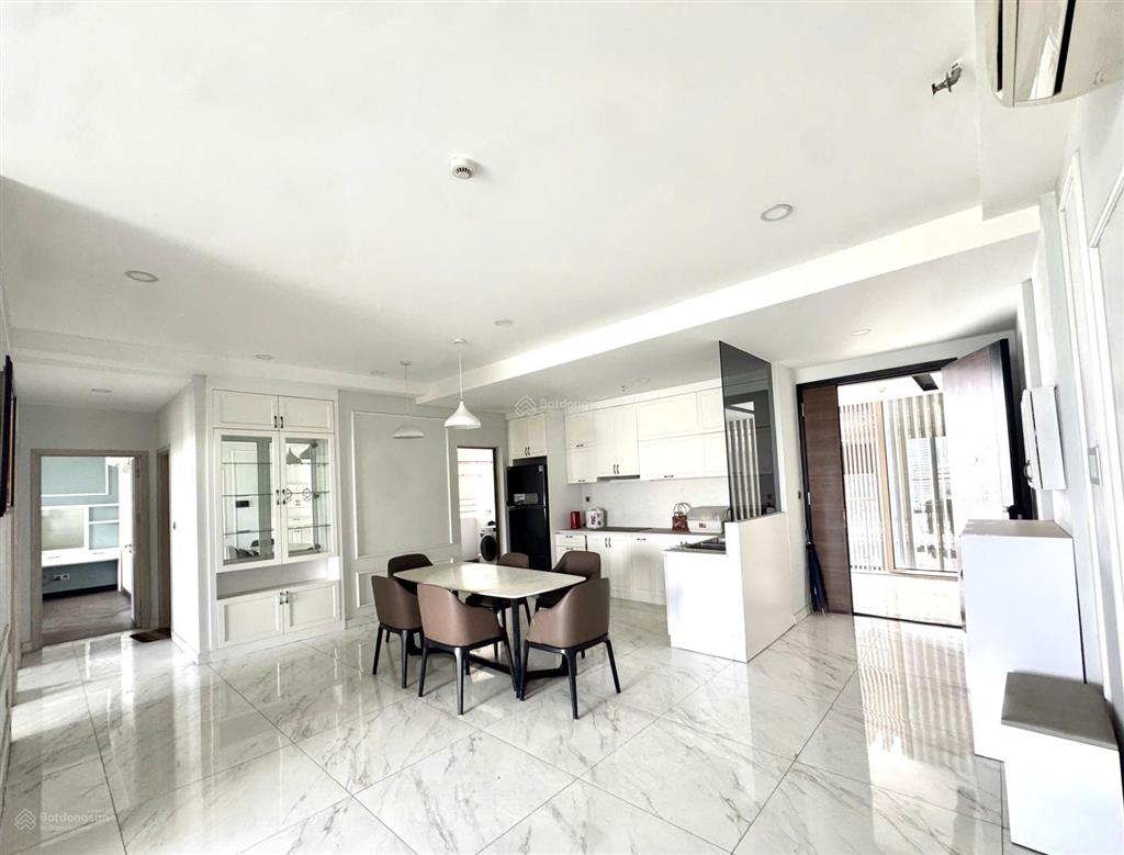 Bán midtown m5  phú mỹ hưng  căn góc view sông 135m2, giá 14,2 tỷ.  0907 904 ***
