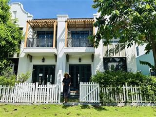 4.2 tỷ cho căn villa sl gần clubhouse, thêm nội thất 1.38, thuê lại 25 tr/th.  ms vân 0915 090 ***