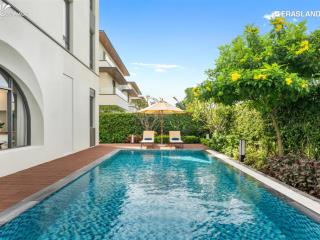 Độc bản căn villa mặt biển đã hoàn thiện 100%, tt 25% nhận nhà, đang ra sổ
