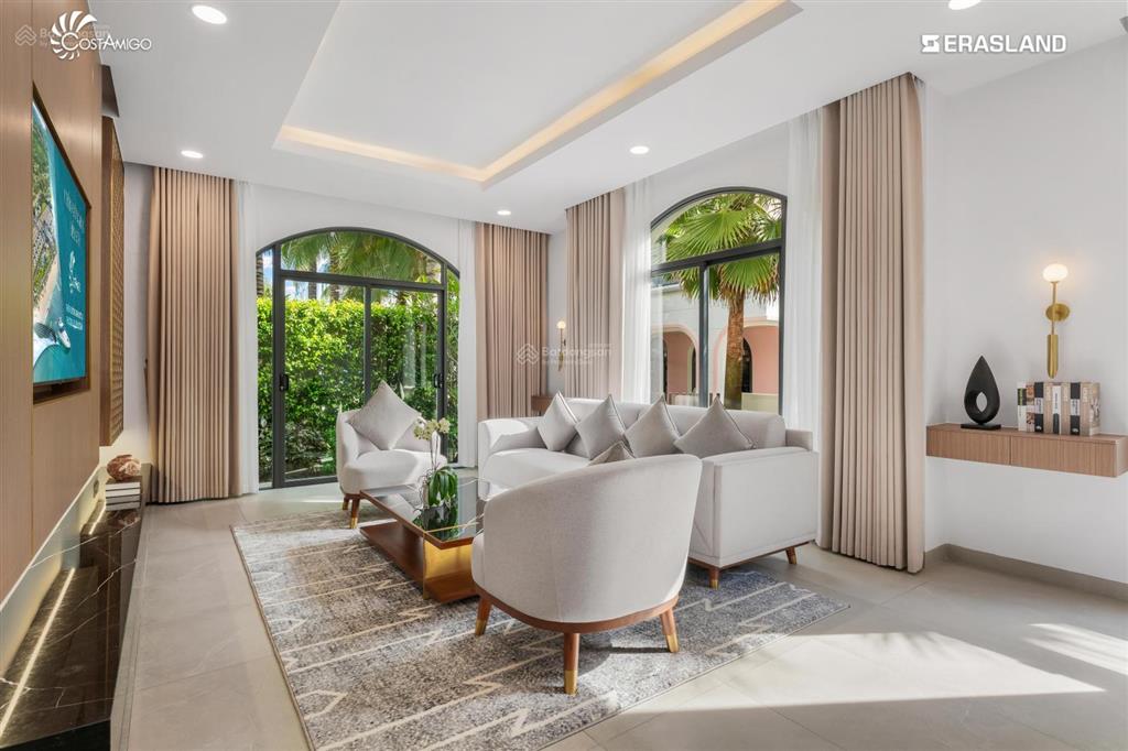 Độc bản căn villa mặt biển đã hoàn thiện 100%, tt 25% nhận nhà, đang ra sổ
