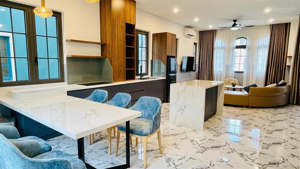Chủ gởi bán phố florida full nt, 3 phòng ngủ cao cấp, cắt lỗ sâu chỉ 4,1 tỷ,  0915 090 ***