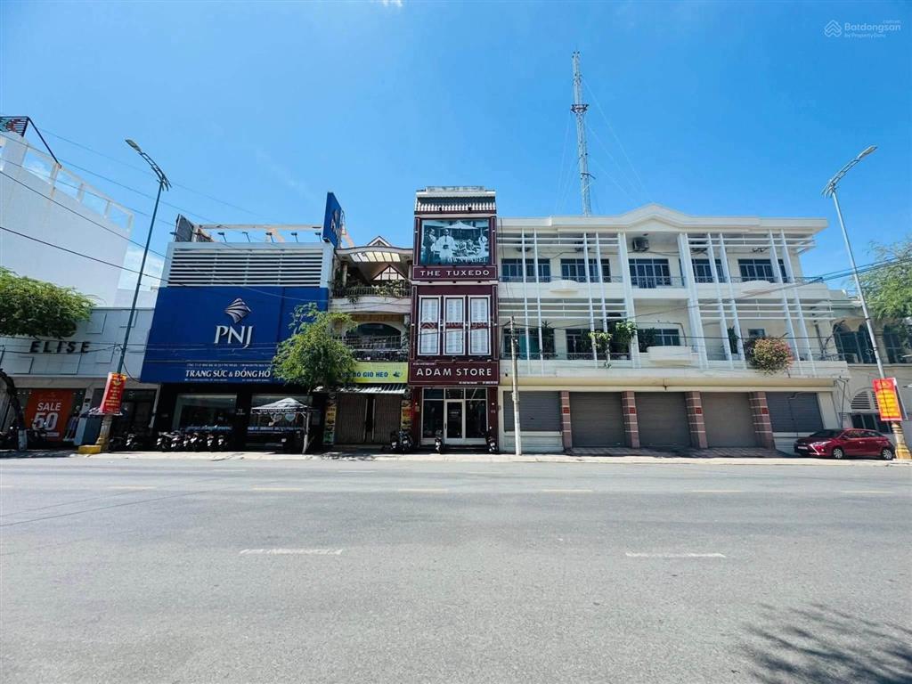 Bán nhà đường thái nguyên ngang 4,75m giá 21 tỷ
