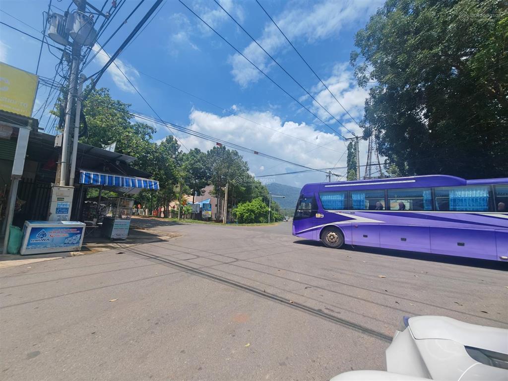 Sở hữu ngay đất nền dưới chân núi chứa chan chỉ 390 triệu!