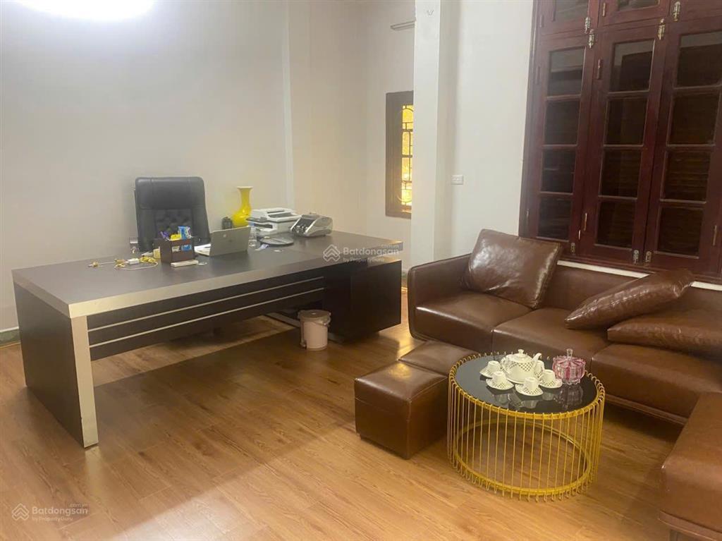 Cho thuê văn phòng siêu đẹp tại trung kính  full nội thất  vào làm việc ngay!