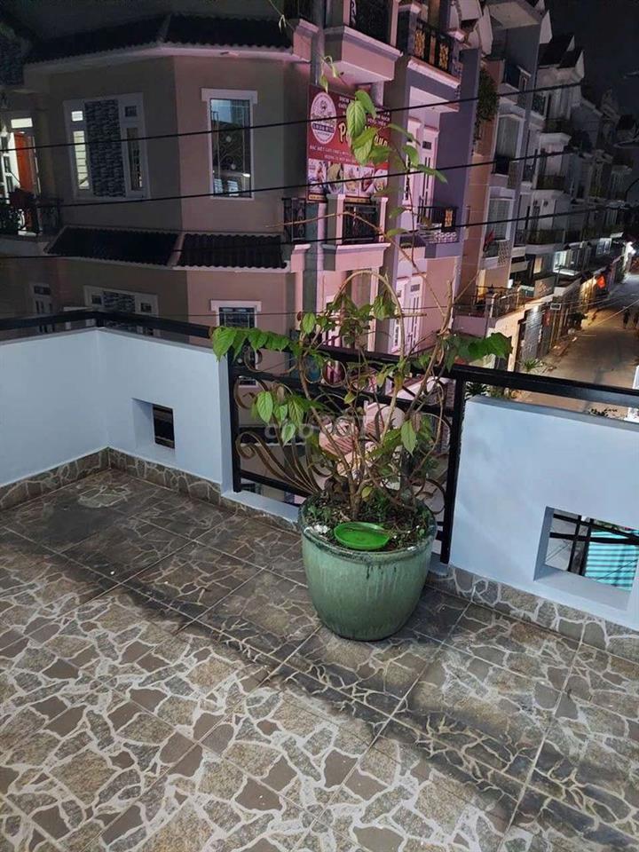 cho thuê nhà nhỏ xinh, mặt tiền hẻm