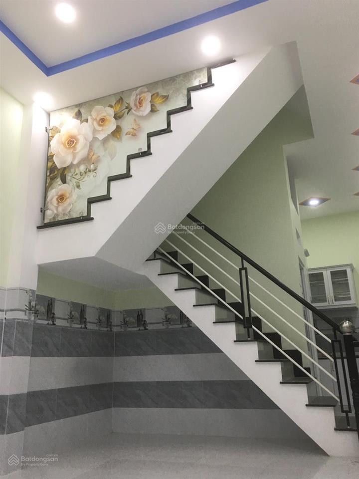 Bán nhà hẻm 3m phạm văn chí, 38m2, 2 lầu, 4 phòng