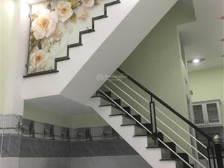 Cho thuê nhà hẻm 3m phạm văn chí, 4x9.5m, 2 lầu 4 phòng!