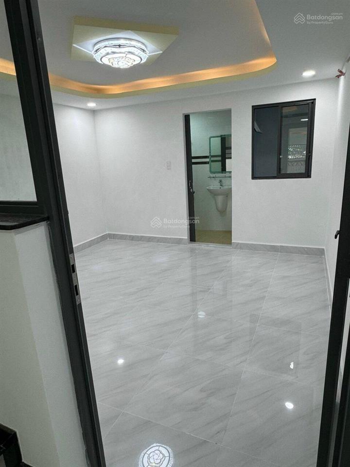 Bán nhà mt đường nhựa 12m, bình phú 2, 4mx17m, 3.5 tấm, nhà mới!