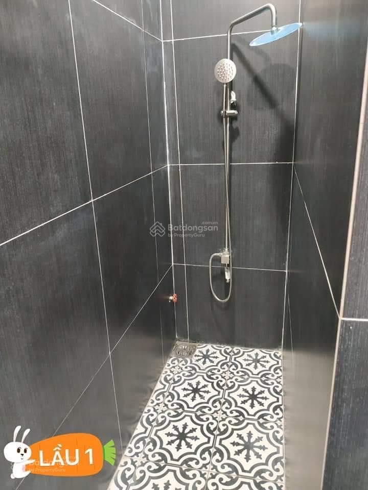 Cho thuê nhà nhỏ hồng bàng, 2 lầu, 2 phòng ngủ, 2 wc, giá chỉ 6 tr/tháng!