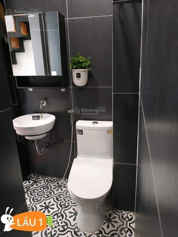 Cho thuê nhà nhỏ hồng bàng, 2 lầu, 2 phòng ngủ, 2 wc, giá chỉ 6 tr/tháng!